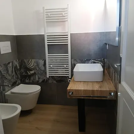 Nian Gasthuis Olbia